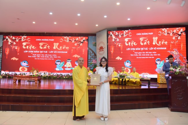 The Vovinam kung fu Class and Wisdom Nurturing class's Year-End Party