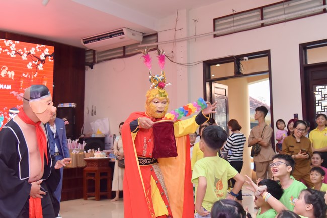 The Vovinam kung fu Class and Wisdom Nurturing class's Year-End Party