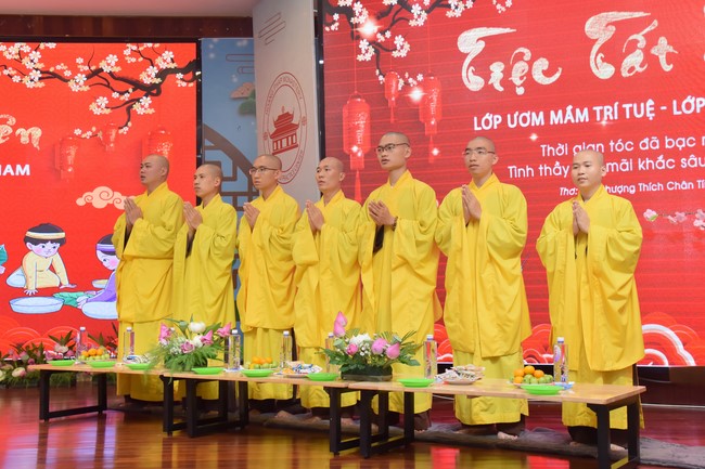 The Vovinam kung fu Class and Wisdom Nurturing class's Year-End Party