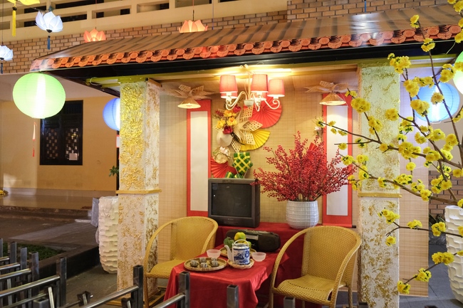 Toàn cảnh Chùa Hoằng Pháp lung linh trong những đêm cận Tết Quý Mão