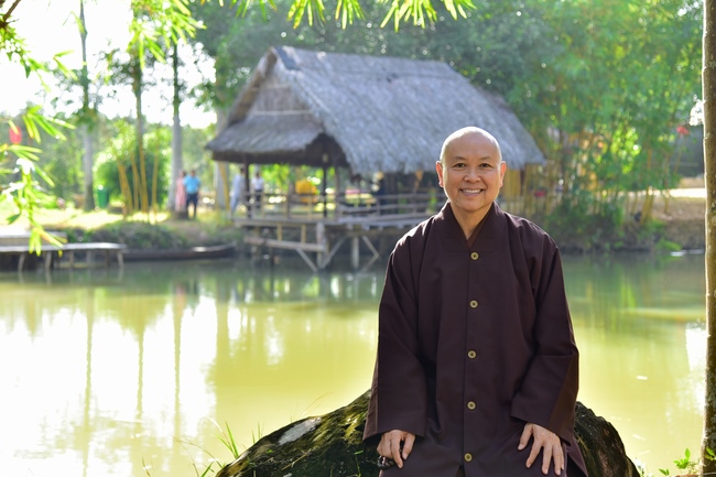 Thăm Thủy Hoa Viên