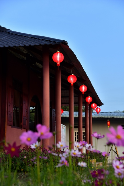 Thăm Thủy Hoa Viên