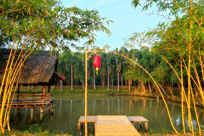 Thăm Thủy Hoa Viên