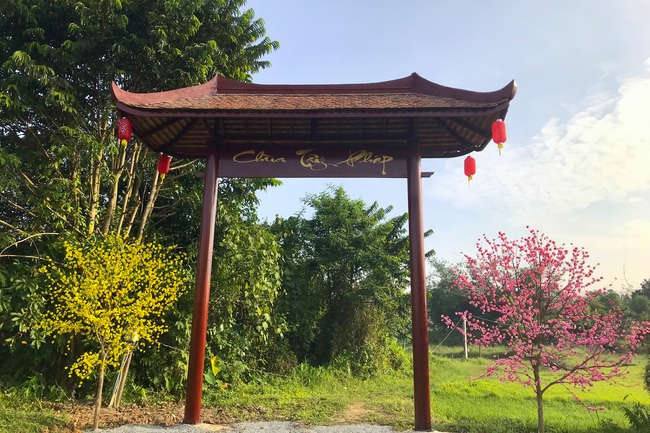 Thăm Thủy Hoa Viên