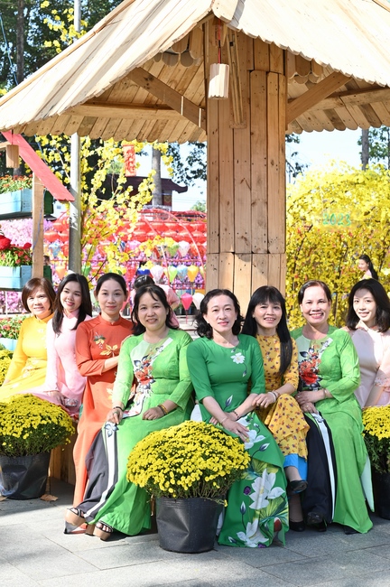 Sightseeing in spring 2023