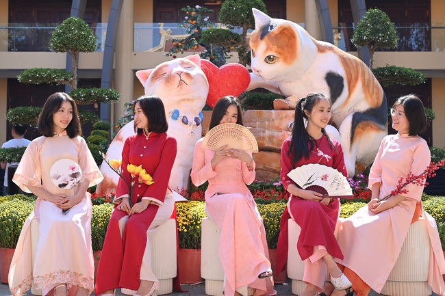 Sightseeing in spring 2023