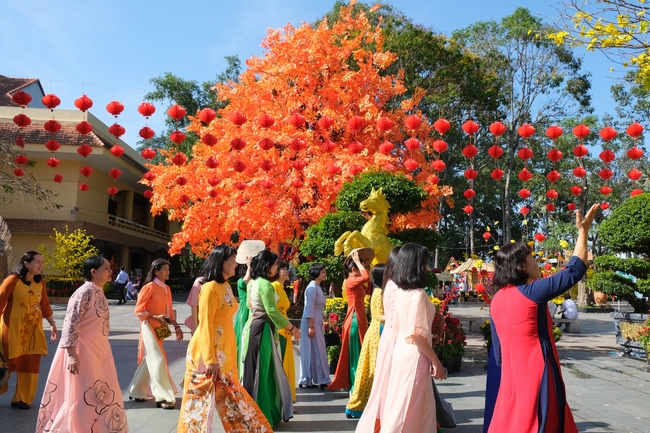 Sightseeing in spring 2023