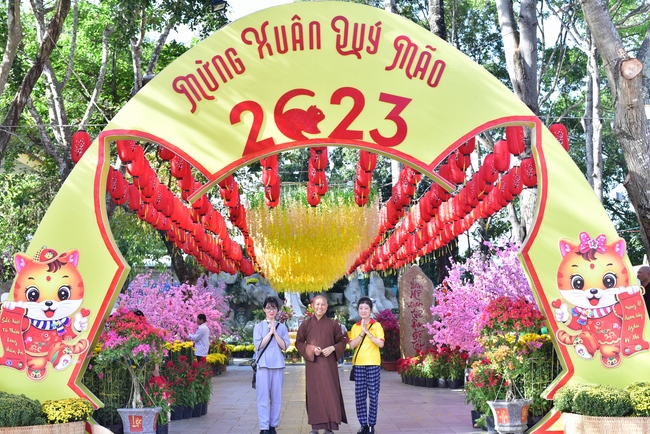 Sightseeing in spring 2023