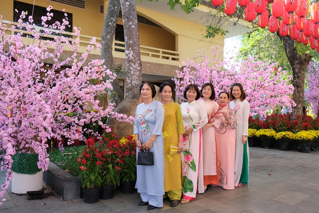 Sightseeing in spring 2023