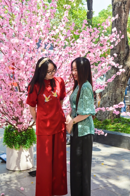 Sightseeing in spring 2023