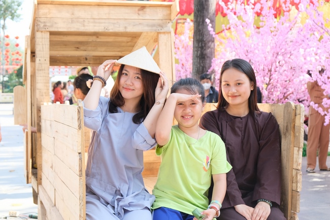 Sightseeing in spring 2023