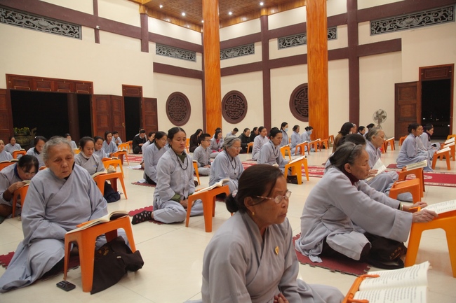 Chùa Giai Lam - Hà Tĩnh: Lễ sám hối