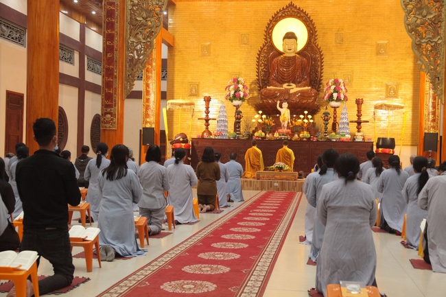 Chùa Giai Lam - Hà Tĩnh: Lễ sám hối