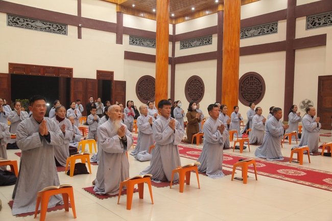 Chùa Giai Lam - Hà Tĩnh: Lễ sám hối