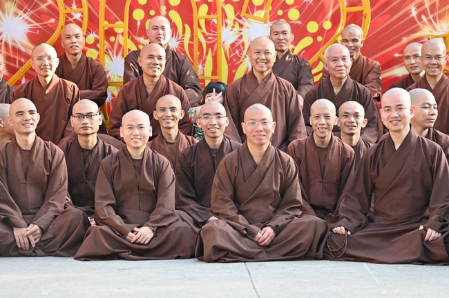 Welcome the Spring beside the Master