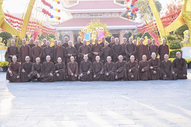 Welcome the Spring beside the Master