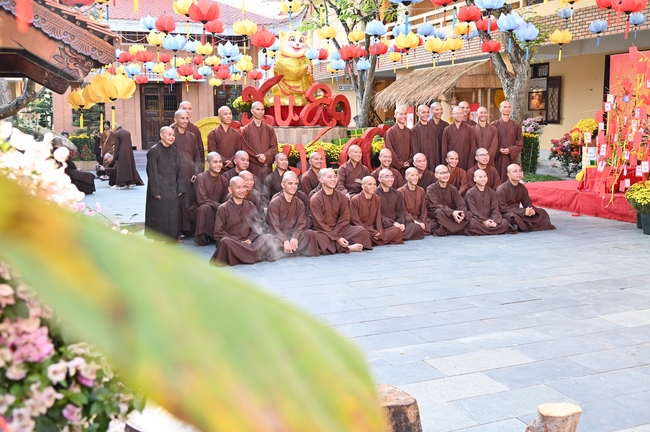 Welcome the Spring beside the Master