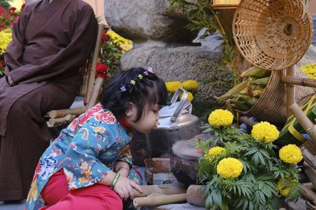 Welcome the Spring beside the Master