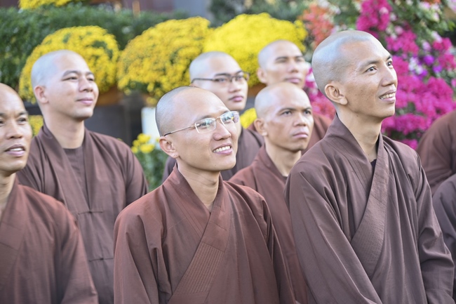 Welcome the Spring beside the Master