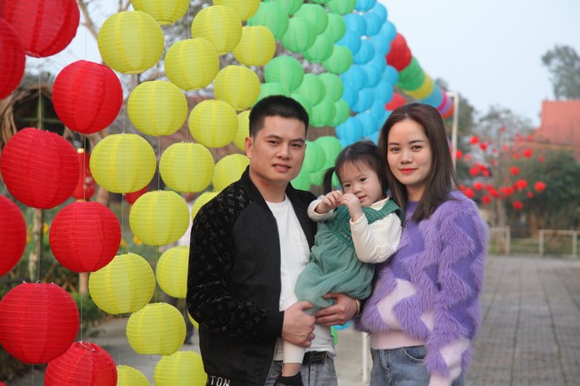 Welcoming New Year's Eve and the Lunar Year‘s First day at Giai Lam Pagoda - Ha Tinh