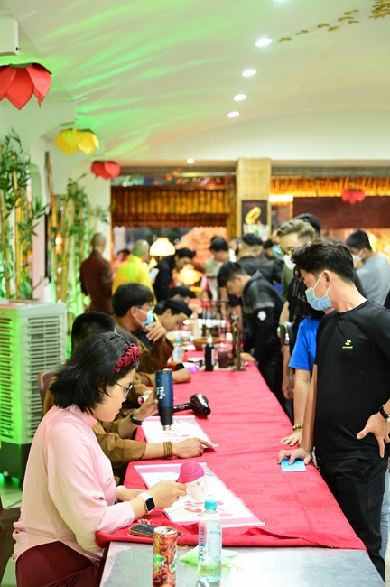 Đêm giao thừa chào đón năm Quý Mão