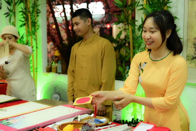 Đêm giao thừa chào đón năm Quý Mão