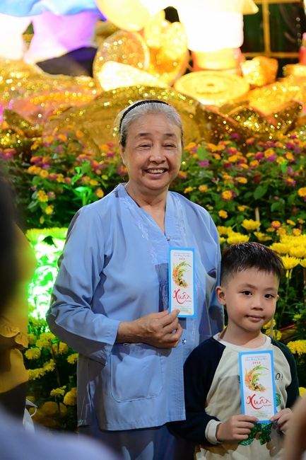 Đêm giao thừa chào đón năm Quý Mão