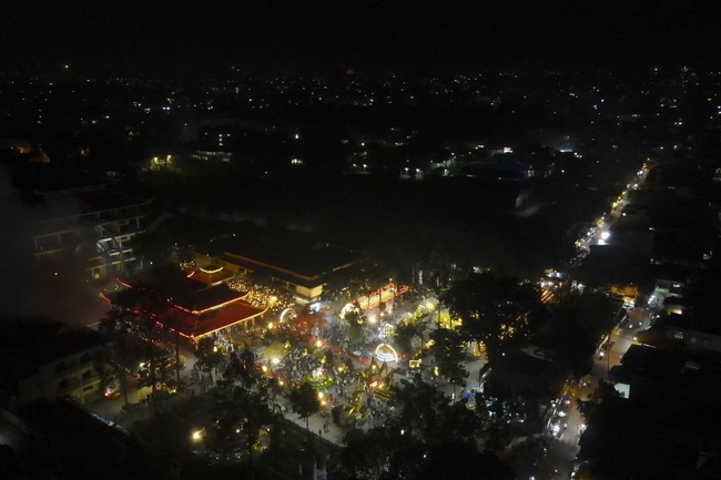 Đêm giao thừa chào đón năm Quý Mão