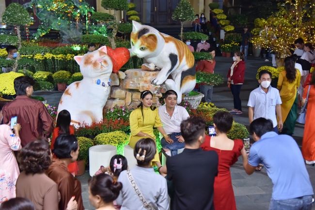 Đêm giao thừa chào đón năm Quý Mão