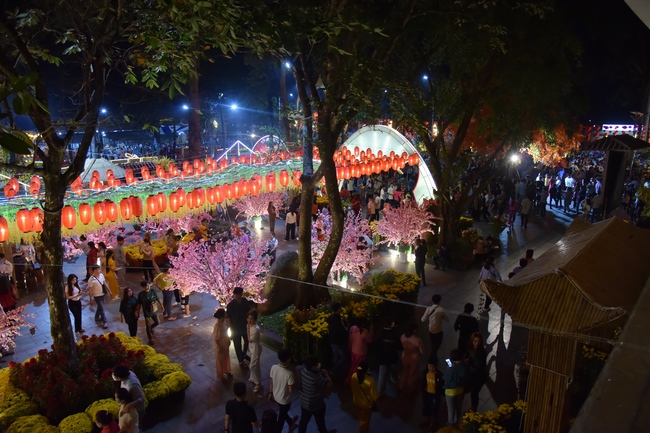 Đêm giao thừa chào đón năm Quý Mão