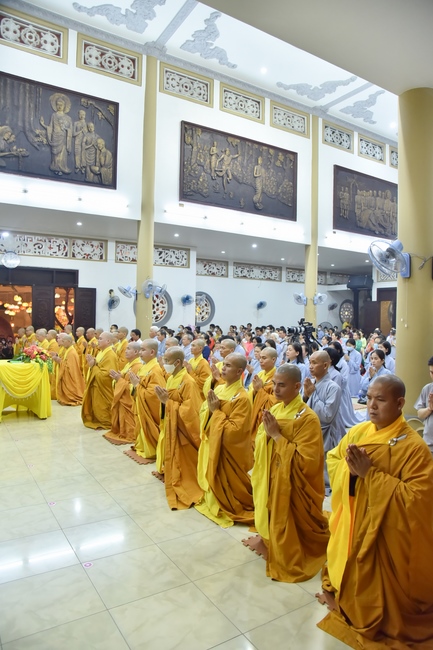 Đêm giao thừa chào đón năm Quý Mão