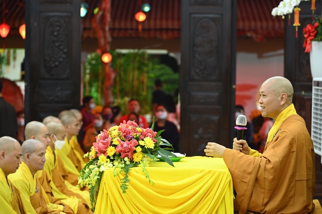 Đêm giao thừa chào đón năm Quý Mão