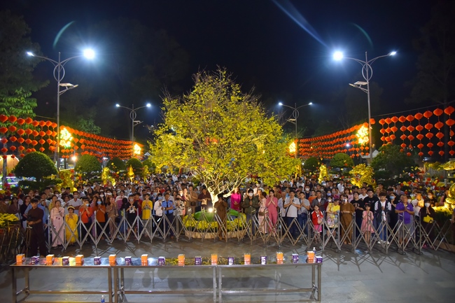 Đêm giao thừa chào đón năm Quý Mão