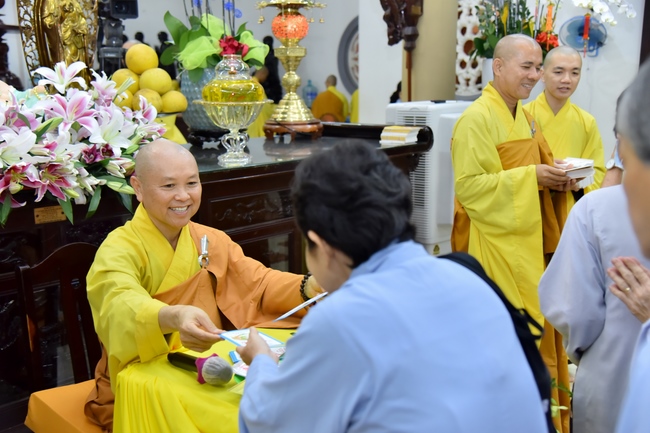 Đêm giao thừa chào đón năm Quý Mão