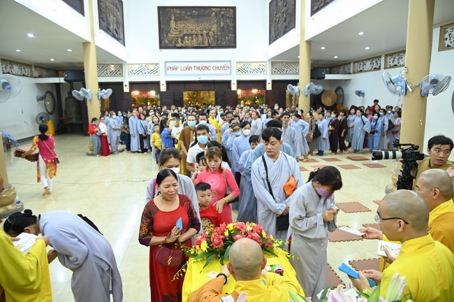 Đêm giao thừa chào đón năm Quý Mão