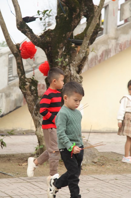 Chùa Giai Lam – Hà Tĩnh: Chùm ảnh Mồng hai tết.