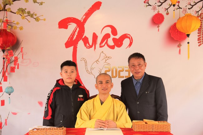 Chùa Giai Lam – Hà Tĩnh: Chùm ảnh Mồng hai tết.