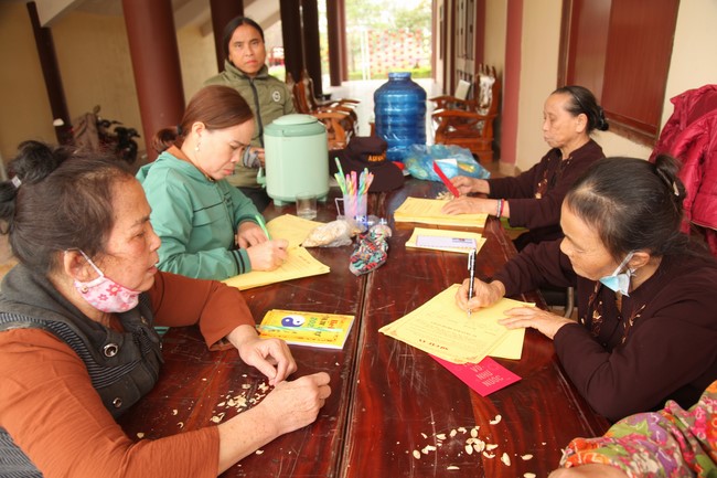 Chùa Giai Lam – Hà Tĩnh: Chùm ảnh Mồng hai tết.