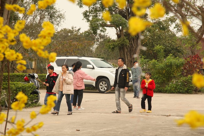 Chùa Giai Lam – Hà Tĩnh: Chùm ảnh Mồng hai tết.