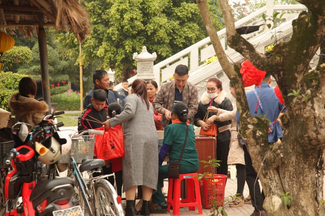 Chùa Giai Lam – Hà Tĩnh: Chùm ảnh Mồng hai tết.