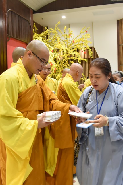 Pilgrimage at the beginning of Year of the Cat