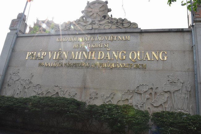 Pilgrimage at the beginning of Year of the Cat