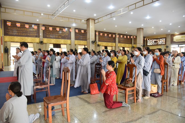 Pilgrimage at the beginning of Year of the Cat