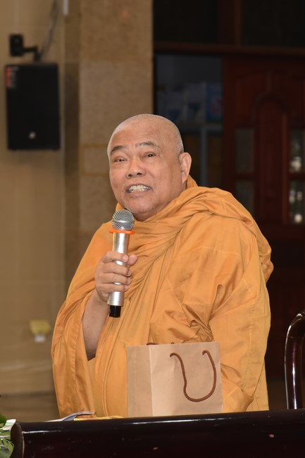 Pilgrimage at the beginning of Year of the Cat