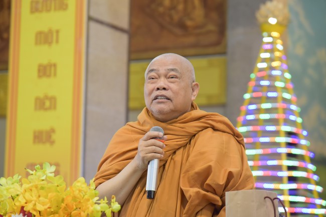 Pilgrimage at the beginning of Year of the Cat