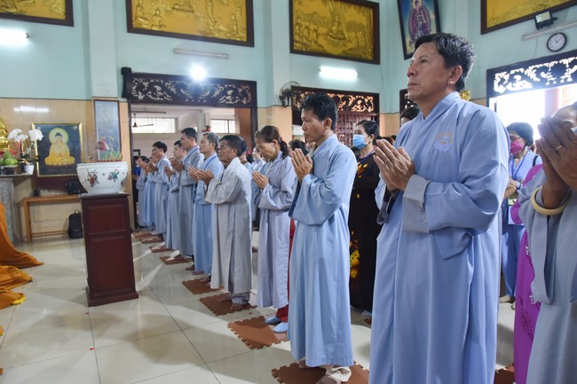 Pilgrimage at the beginning of Year of the Cat