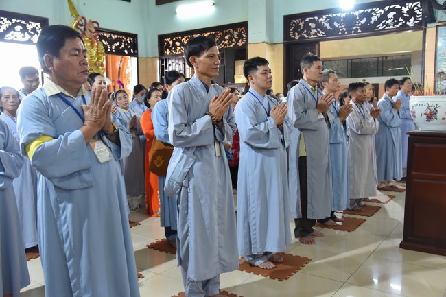 Pilgrimage at the beginning of Year of the Cat