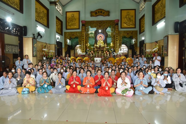 Pilgrimage at the beginning of Year of the Cat