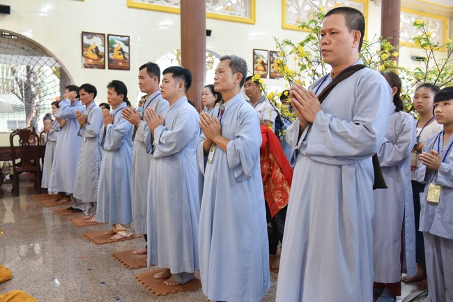 Pilgrimage at the beginning of Year of the Cat