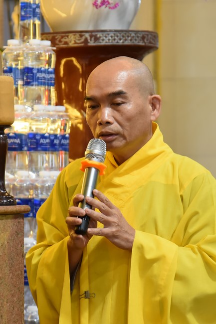 Pilgrimage at the beginning of Year of the Cat